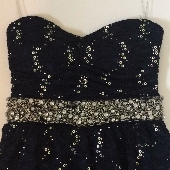 Short, navy blue JCPenny prom dress-only wore once - Picture 3 of 4